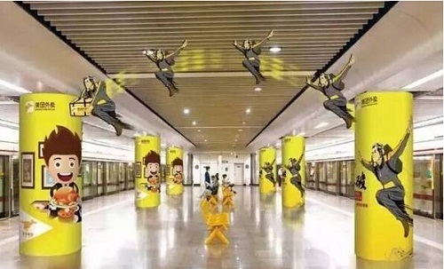 美團(tuán)外賣(mài)地鐵廣告來(lái)襲，嗖嗖嗖~