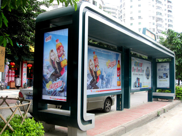 潮州公交候車(chē)亭廣告