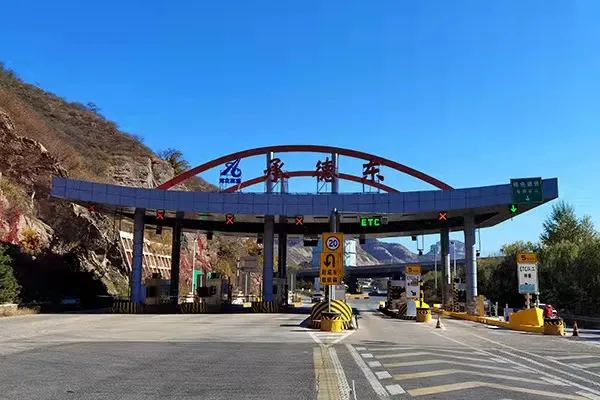 承德高速收費(fèi)站廣告價(jià)格多少錢？承德高速收費(fèi)站廣告站點(diǎn)位置？