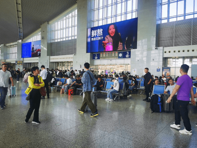 溫州南站廣告價格收費多少錢？溫州南高鐵站春運候車大廳廣告位