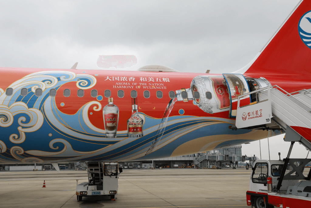 四川航空機(jī)載廣告價格收費(fèi)多少錢？川航機(jī)票飛機(jī)客艙春運(yùn)熱門廣告