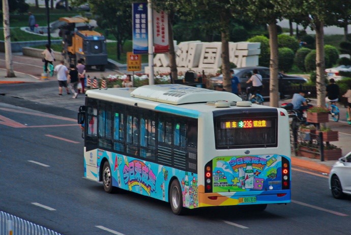 沈陽公交車巴士廣告價(jià)格收費(fèi)標(biāo)準(zhǔn)，沈陽公交車身貼廣告案例優(yōu)勢(shì)