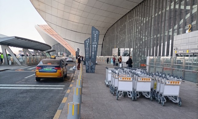 北京大興機場手推車廣告價格數(shù)量，北京機場航站樓手推車廣告費用