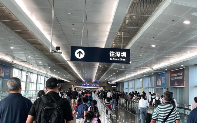 深圳福田口岸廣告價格收費(fèi)標(biāo)準(zhǔn)，福田口岸入境必經(jīng)通道廣告