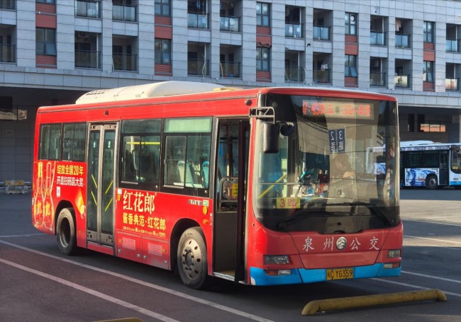 泉州公交巴士外車身廣告優(yōu)勢線路推薦，泉州公交車身廣告價格收費