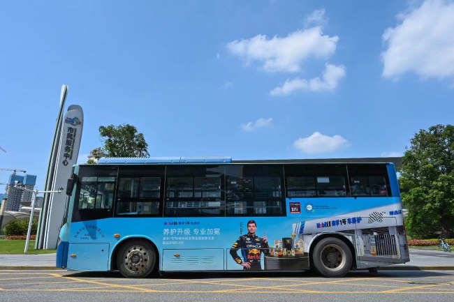 東莞公交廣告車身貼紙巴士廣告線路案例圖，東莞公交車巴士廣告價(jià)格收費(fèi)
