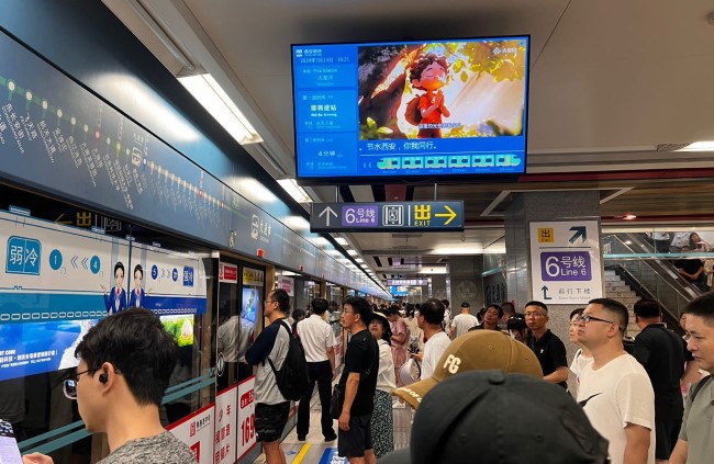 西安地鐵車廂電視小屏站臺(tái)列車廣告，西安地鐵視頻電子屏廣告價(jià)格