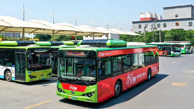 安陽公交廣告車身貼紙案例，安陽公交車巴士廣告投放價格