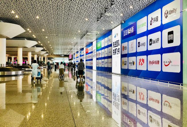 深圳機場廣告的投放優(yōu)勢與品牌曝光效果分析