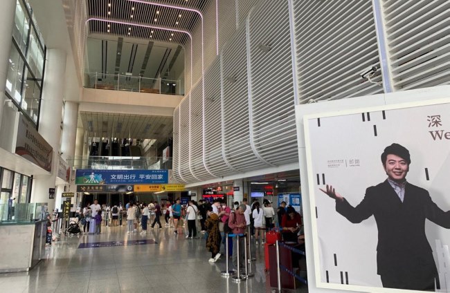 深圳福田口岸有哪些廣告位？怎樣選擇更有效果？