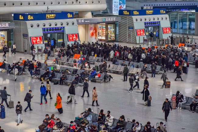 杭州東站有哪些廣告位？分別是什么價(jià)格？哪家廣告公司負(fù)責(zé)發(fā)布安裝？
