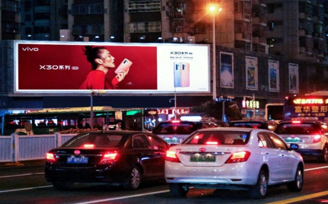 很多企業(yè)主搞不清楚線下媒體和戶外媒體有什么區(qū)別，詳細(xì)分析線下媒體和戶外媒體的區(qū)別。