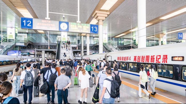 傳統(tǒng)制造業(yè)品牌推廣如何選擇機(jī)場(chǎng)和高鐵站廣告？