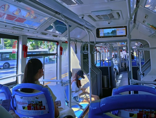 珠海公交車內(nèi)座椅廣告投放，珠海巴士車廂海報廣告價格